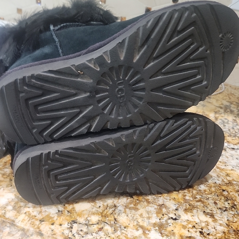 UGG Black Feathered Winter Boots - Picture 6 of 8